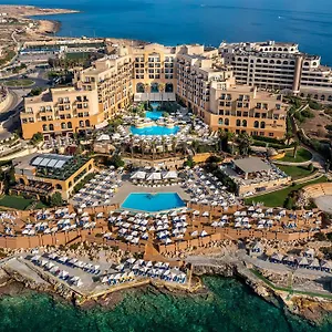 Hotel Corinthia St George's Bay, St. Julian's