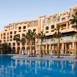 Отель Hilton Malta, Сент Джулианс